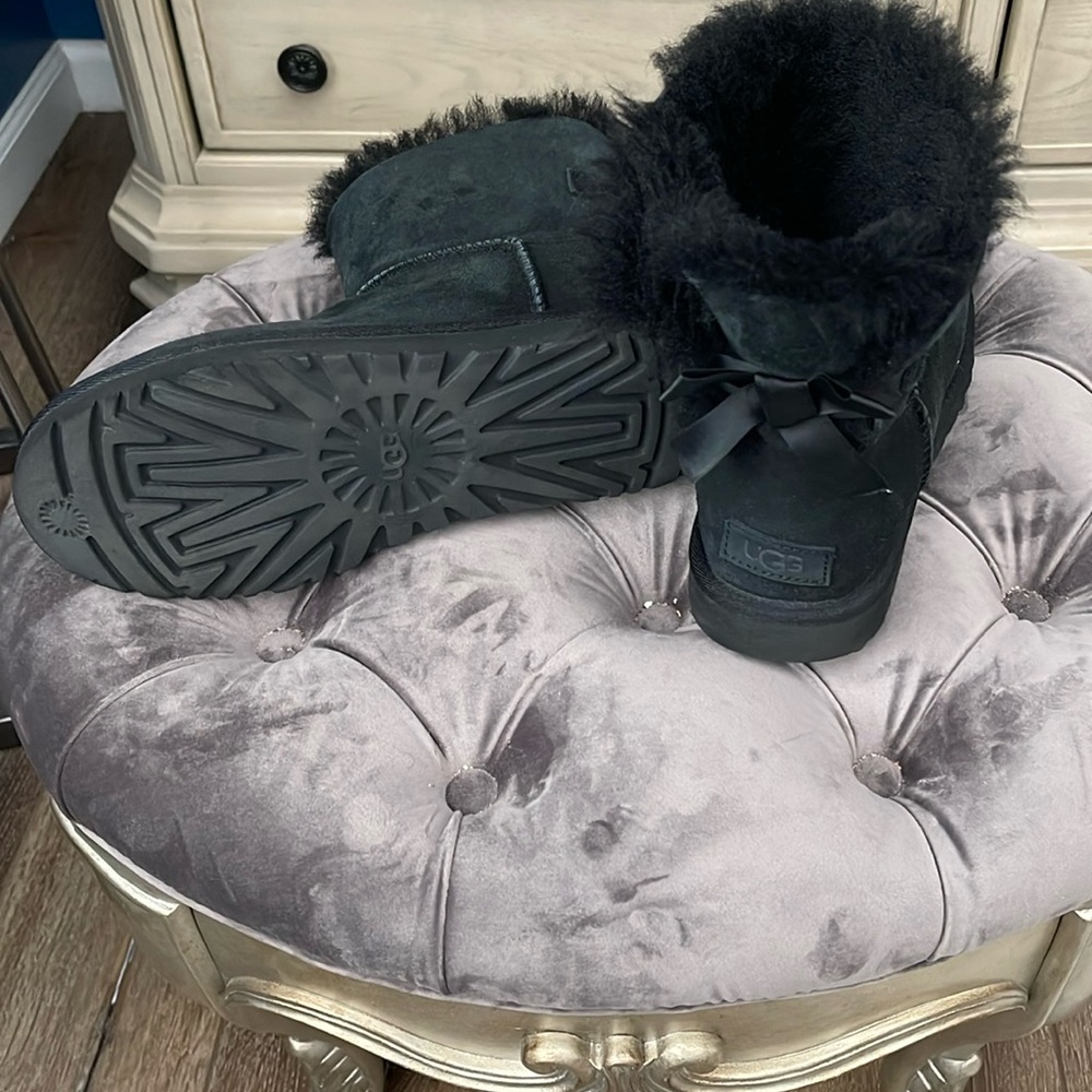 UGG Black Winter Rain Boots with Cozy Fur Lining and Thick Sole